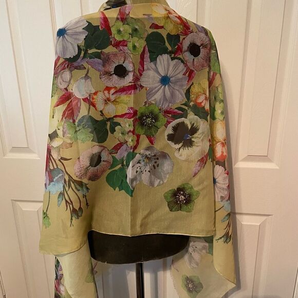 Soft Yellow Floral Scarf/Wrap - Picture 4 of 8